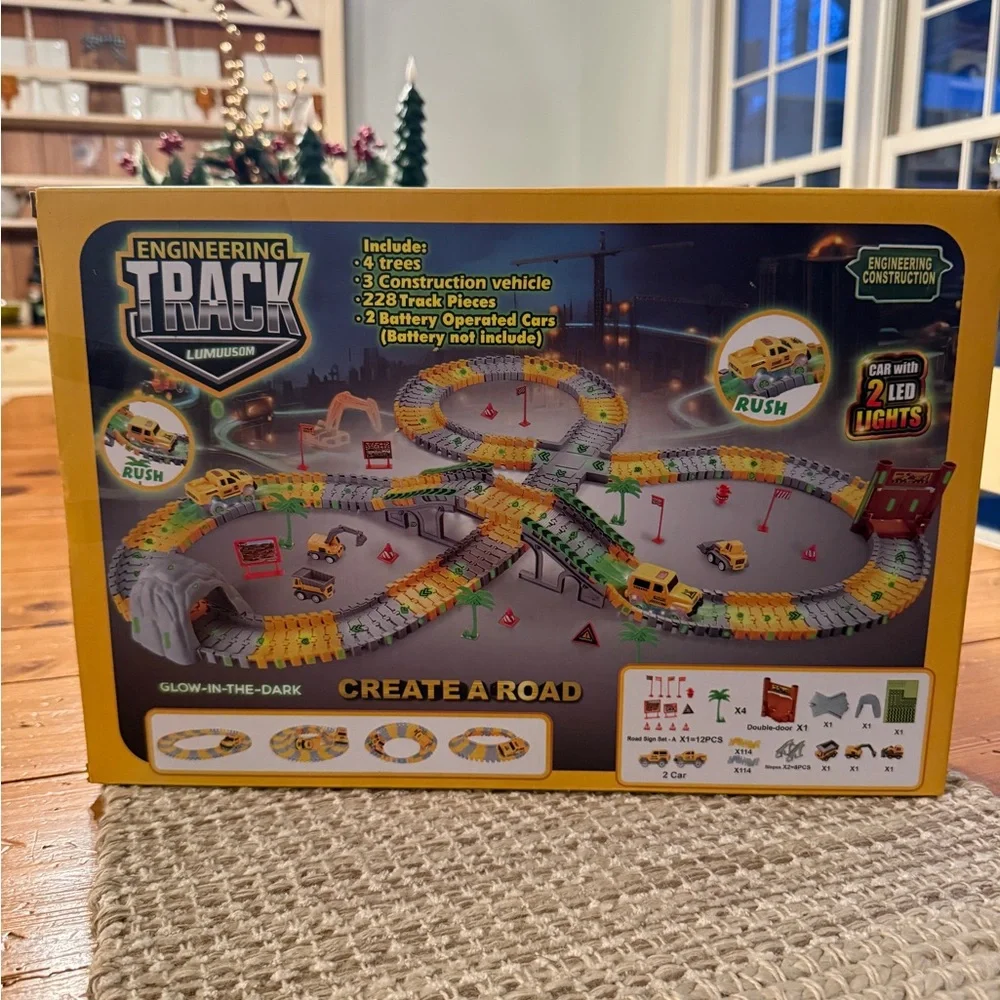 LUMUUSOM ENGINEERING TRACK Glow-in-the-Dark Kids Construction Track Set. NEW